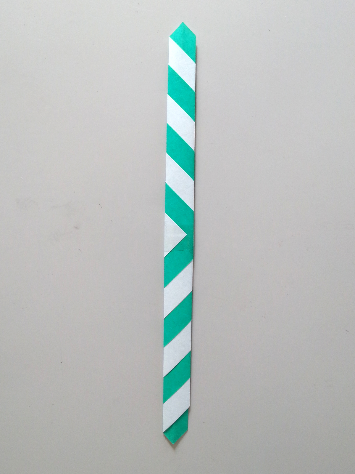 Origami Candy Cane (Striped Bar)
