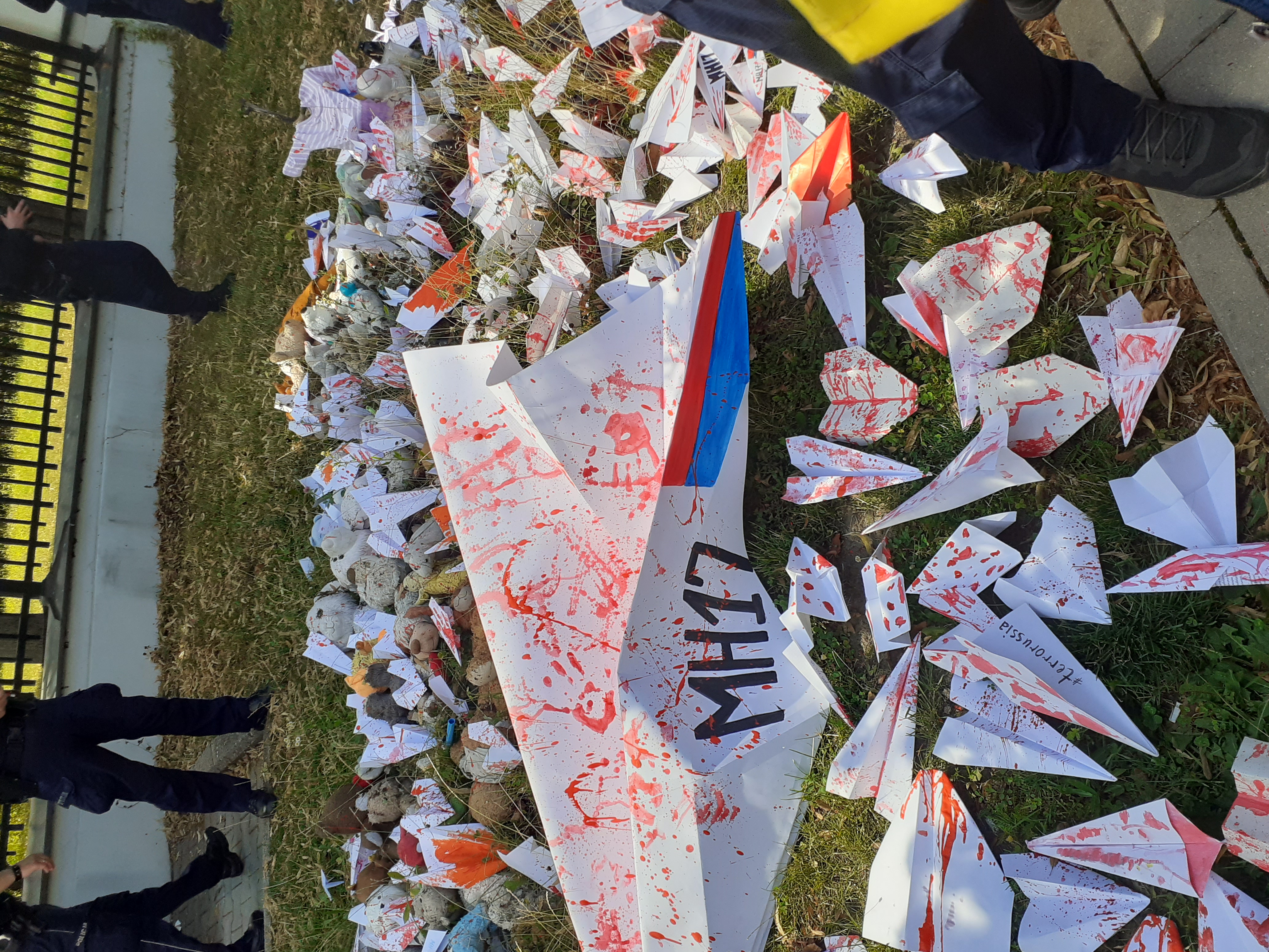 Classic Dart Paper Airplane