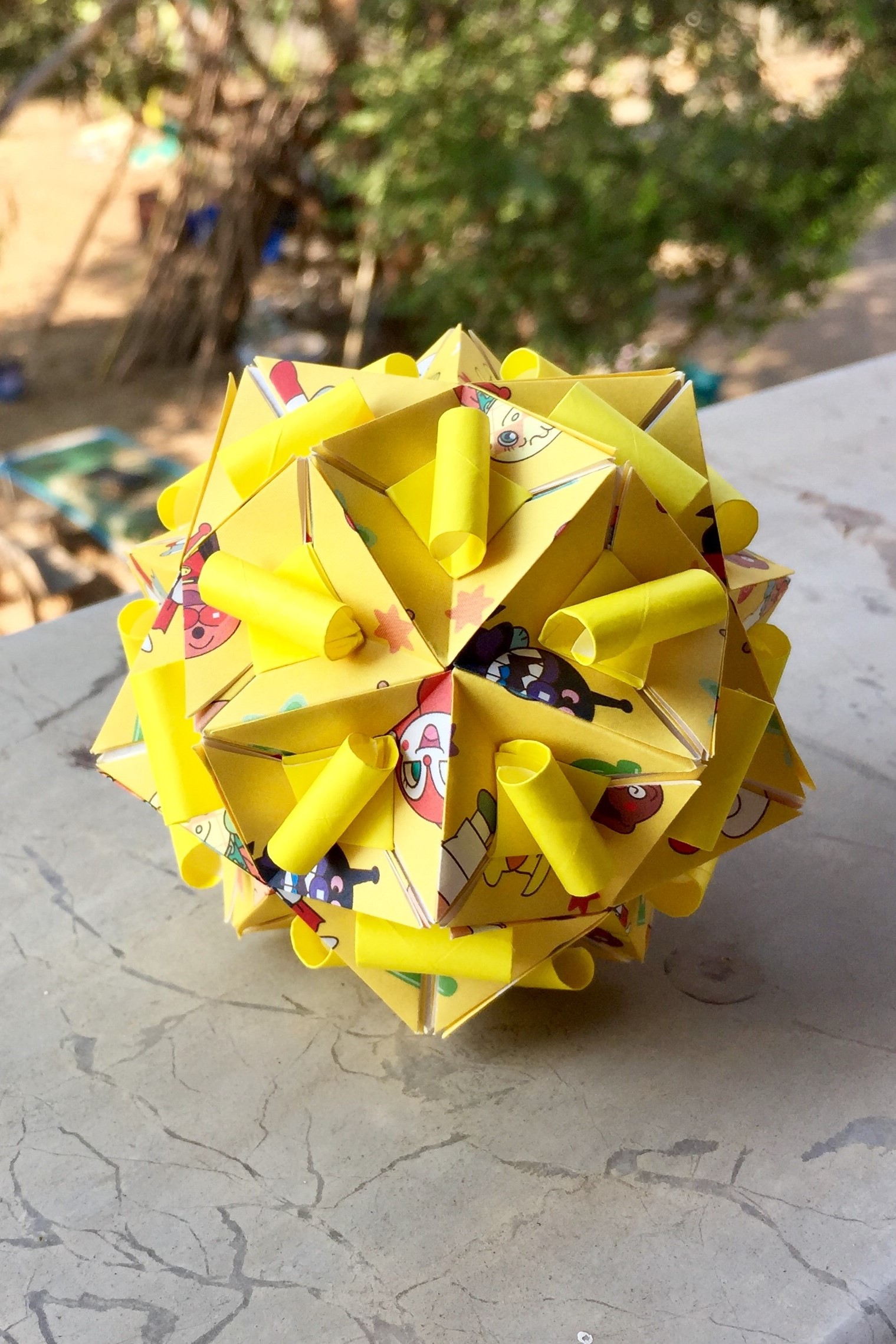 Thongmuan Kusudama
