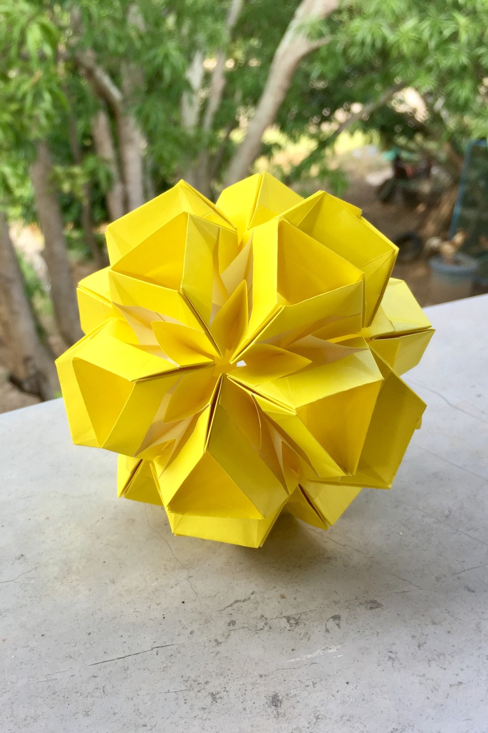 Glow Kusudama