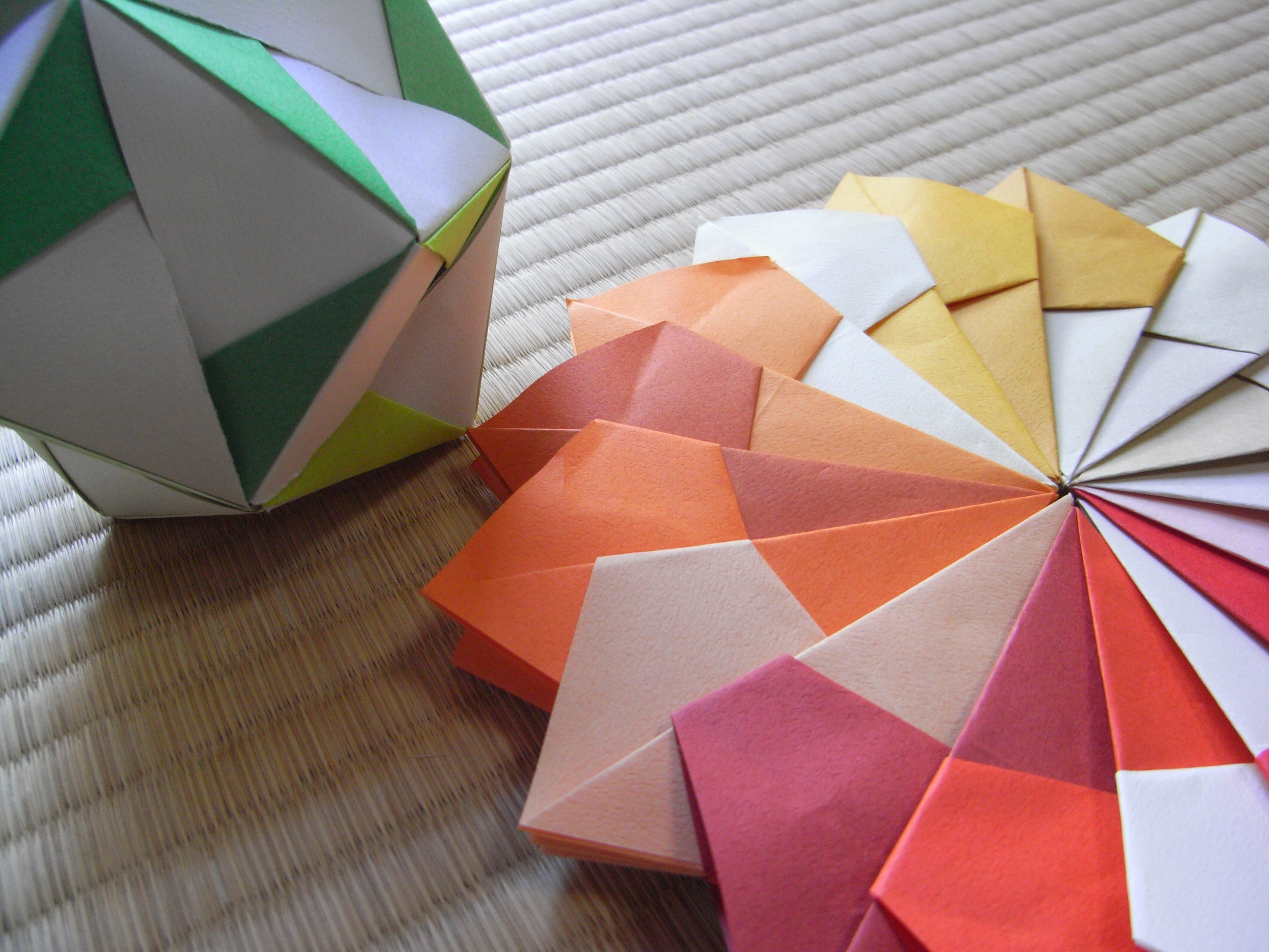 Modular Polyhedron and Fan Display