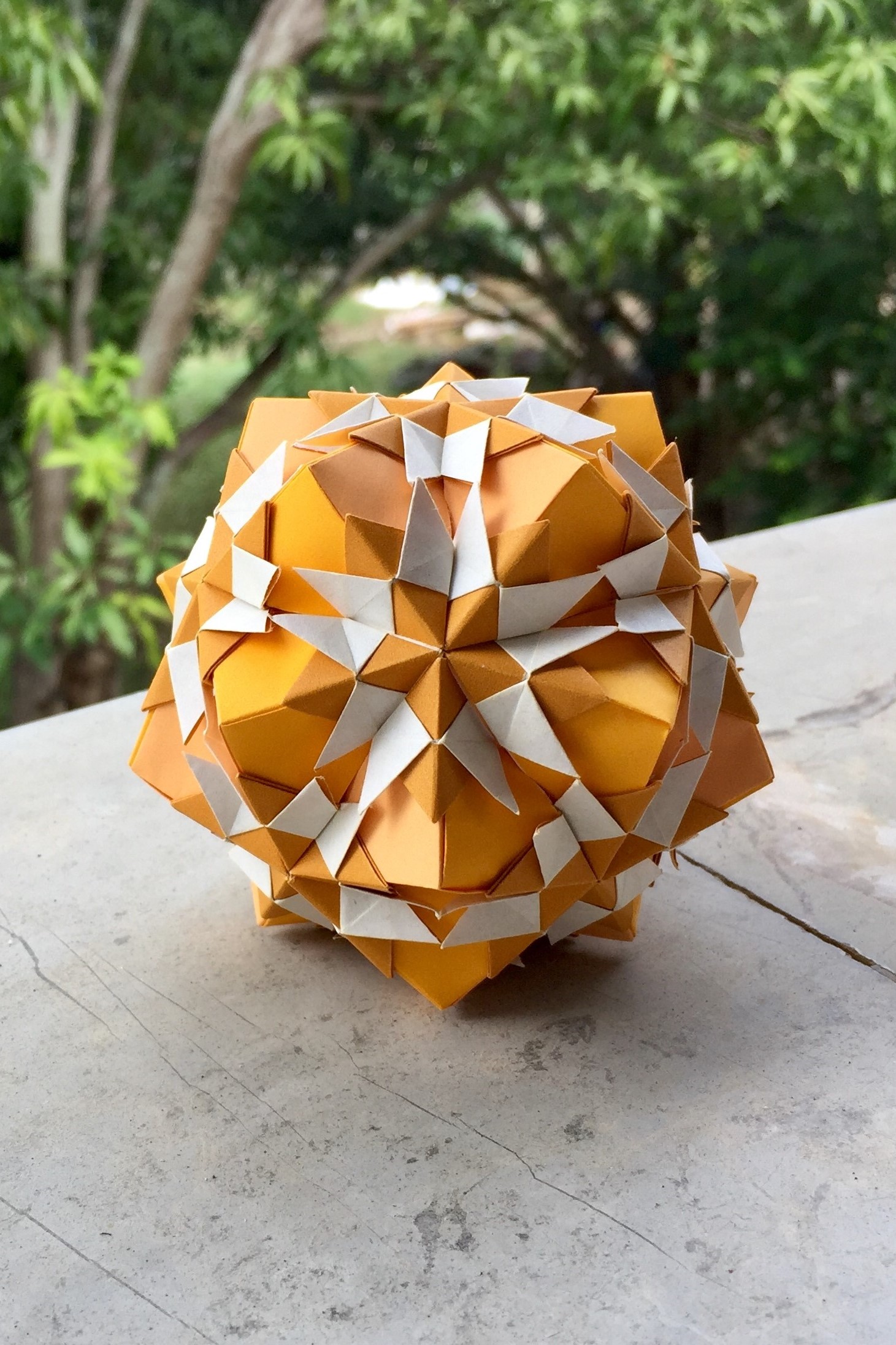 Honeybee Kusudama