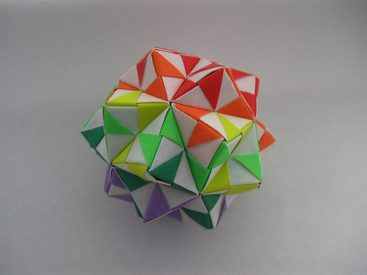 Colorful Modular Polyhedron