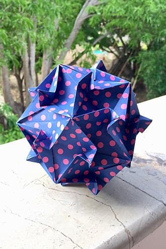 Drape Kusudama (Tomoko Fuse)