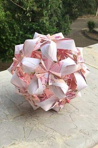 Hua Plee Kusudama