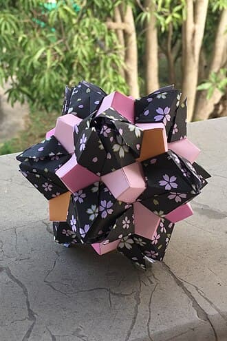 Black Garlic Kusudama