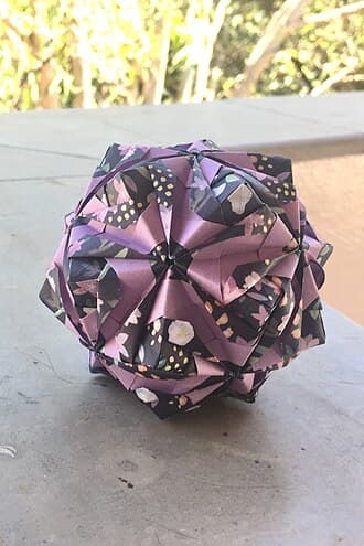 Prom Kusudama