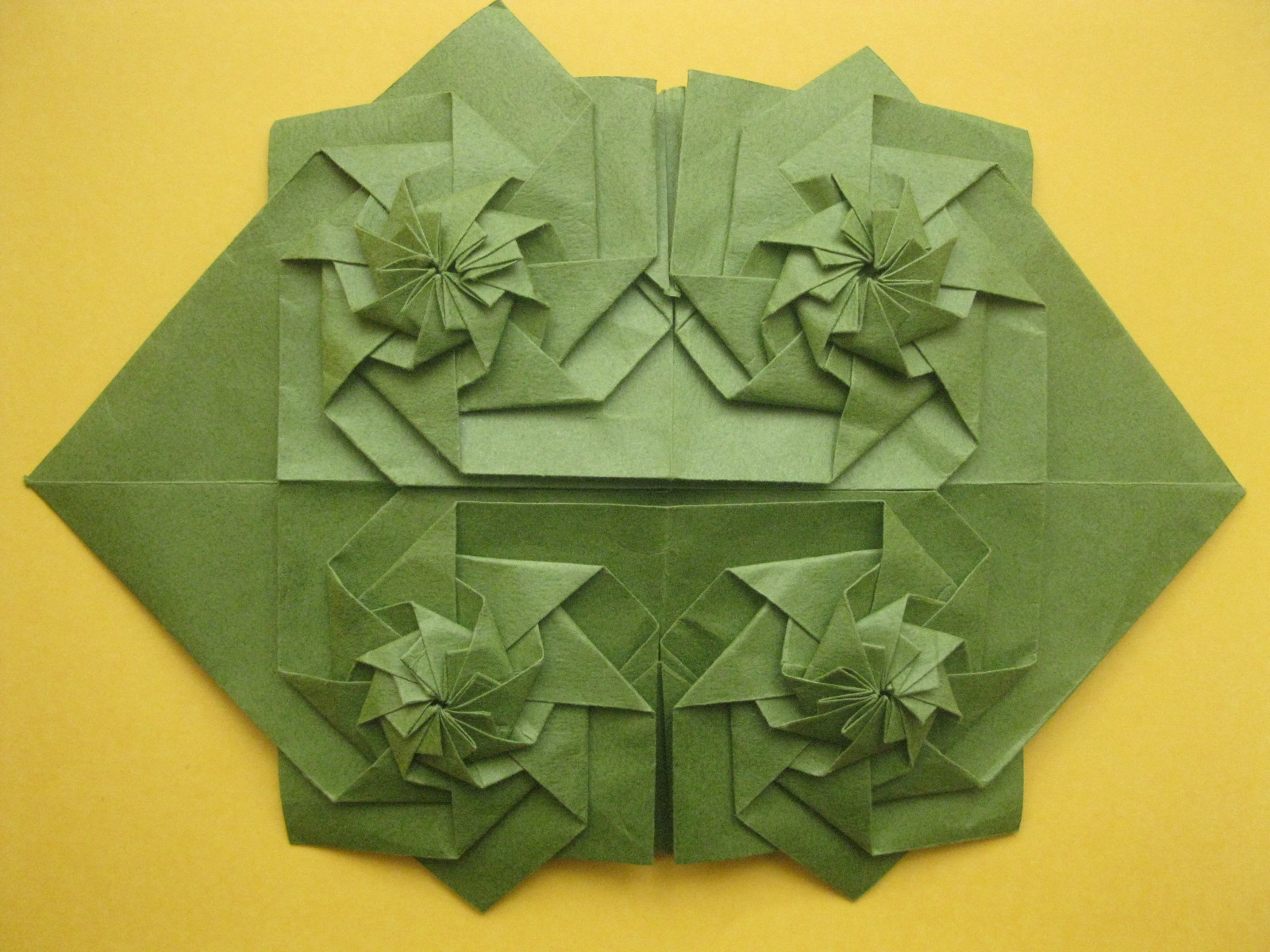 Chris Palmer's Flower Tower Tessellation